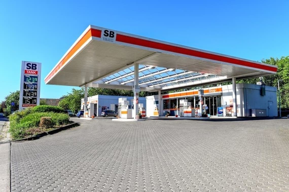 Strategischen Einkäufer (m/w/d) - Dienstleistungen Tankstellentechnik - DACH bei Rheinland Kraftstoff GmbH