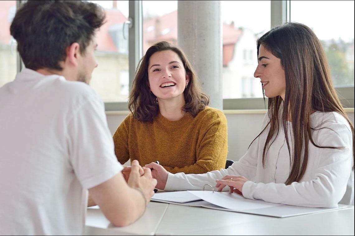 Sekretärin (m/w/d) für unser Schulsekretariat bei Kompetenzzentrum Silberburg Schwäbischer Frauenverein e.V.