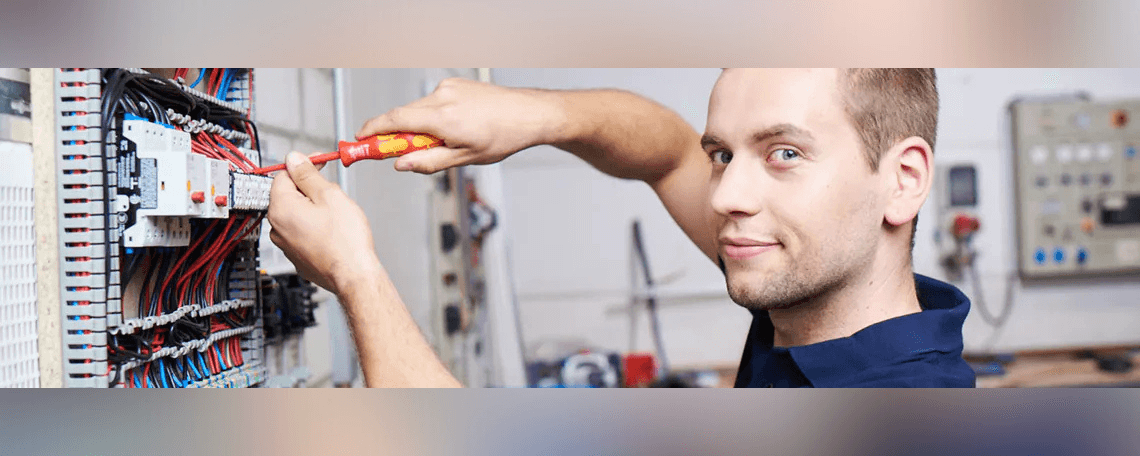 Elektroniker für Automatisierungstechnik Bereich Industrie (m/w/d) bei Elomech Elektroanlagen GmbH