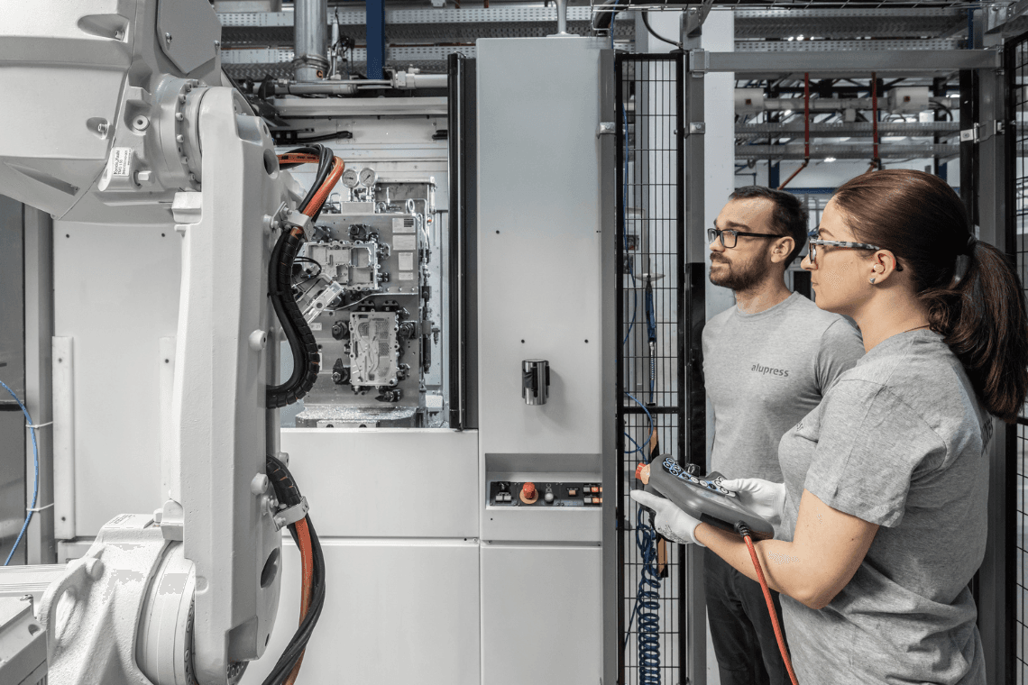 Metallfacharbeiter (m/w/d) – Sicherer Industriejob in Brixen, Südtirol (Italien) bei Alupress AG