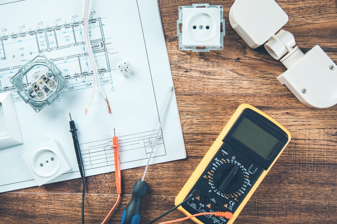 Elektroniker für Energie- und Gebäudetechnik (m/w/d) bei Heinken Elektrotechnik GmbH