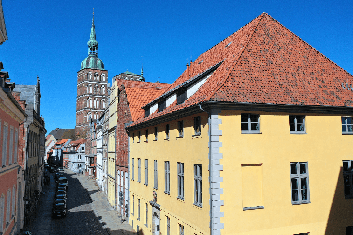 Lehrkraft für E-Piano und Keyboard (w/m/d) bei Hansestadt Stralsund