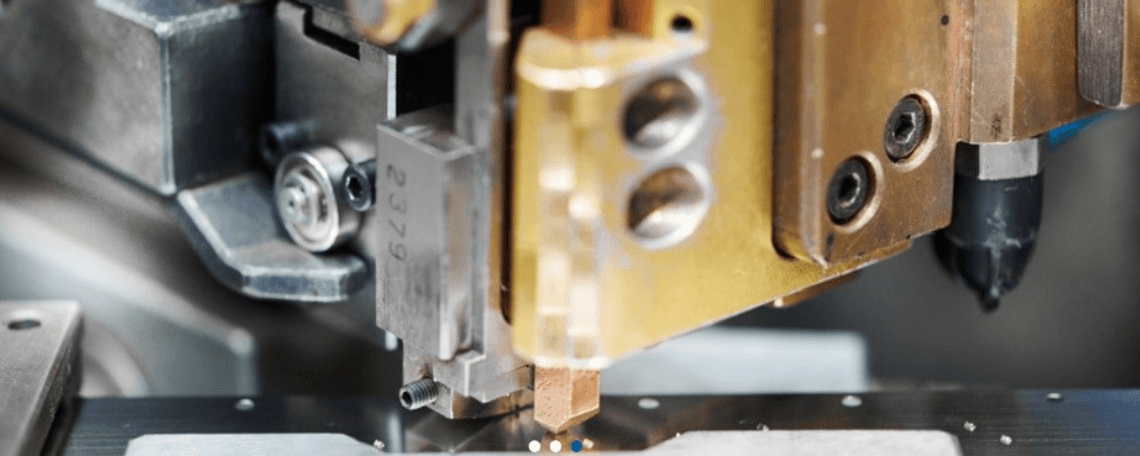 Einrichter und Bediener von Stanz-Schweißanlagen (m/w/d) bei DODUCO Contacts and Refining GmbH