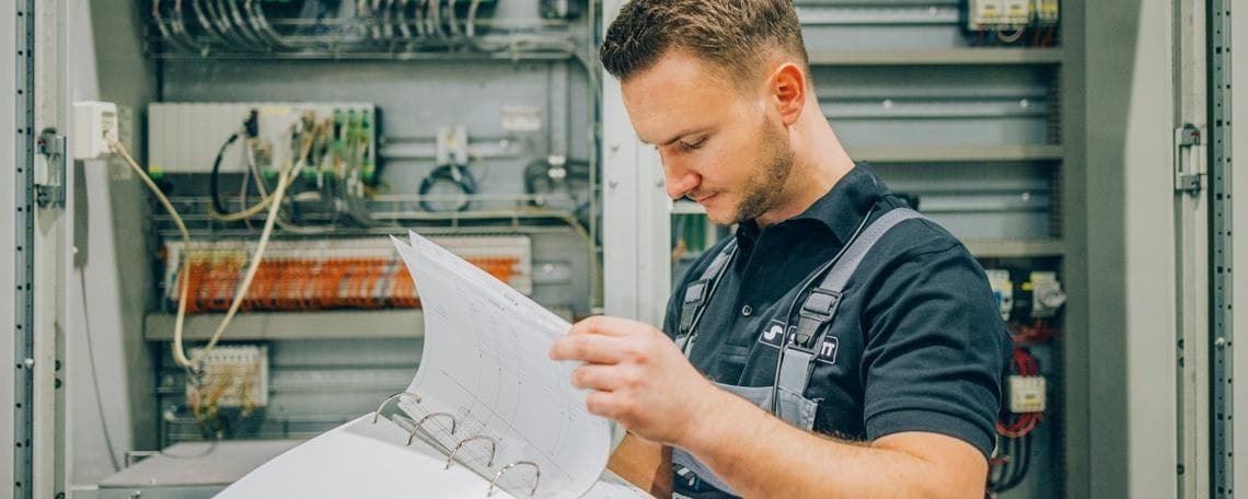 Elektroniker/-in für Betriebstechnik (m/w/d) / Mechatroniker/-in (m/w/d) bei Schött-Druckguß GmbH
