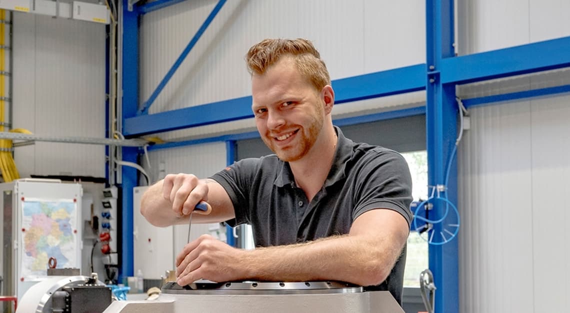 Mechaniker (m/w/d) für High-Tech-Maschinen bei Röders GmbH
