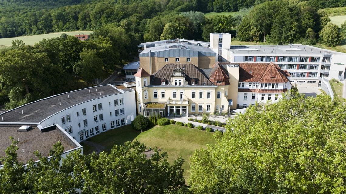 Pflegefachfrau /-mann (m/w/d) bei Krankenhaus Lindenbrunn