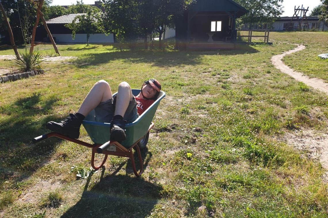 Pädagogische oder pflegerische Fachkräfte (m,w,d), Sozialpädagogen/innen, Erzieher/innen, Heilerziehungspfleger/innen, Heilpädagogen/innen, Krankenschwestern/-pfleger, Kinderkrankenpfleger/-innen, Altenpfleger/-innen bei Autismushilfen gGmbH